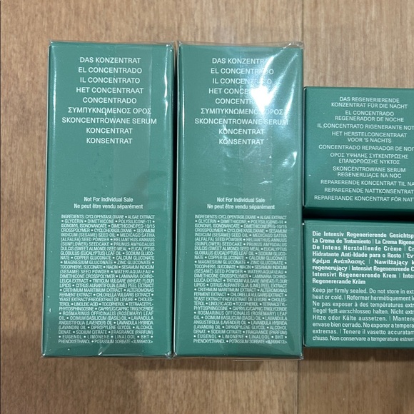 La Mer Moisturizer Collection - Picture 7 of 9